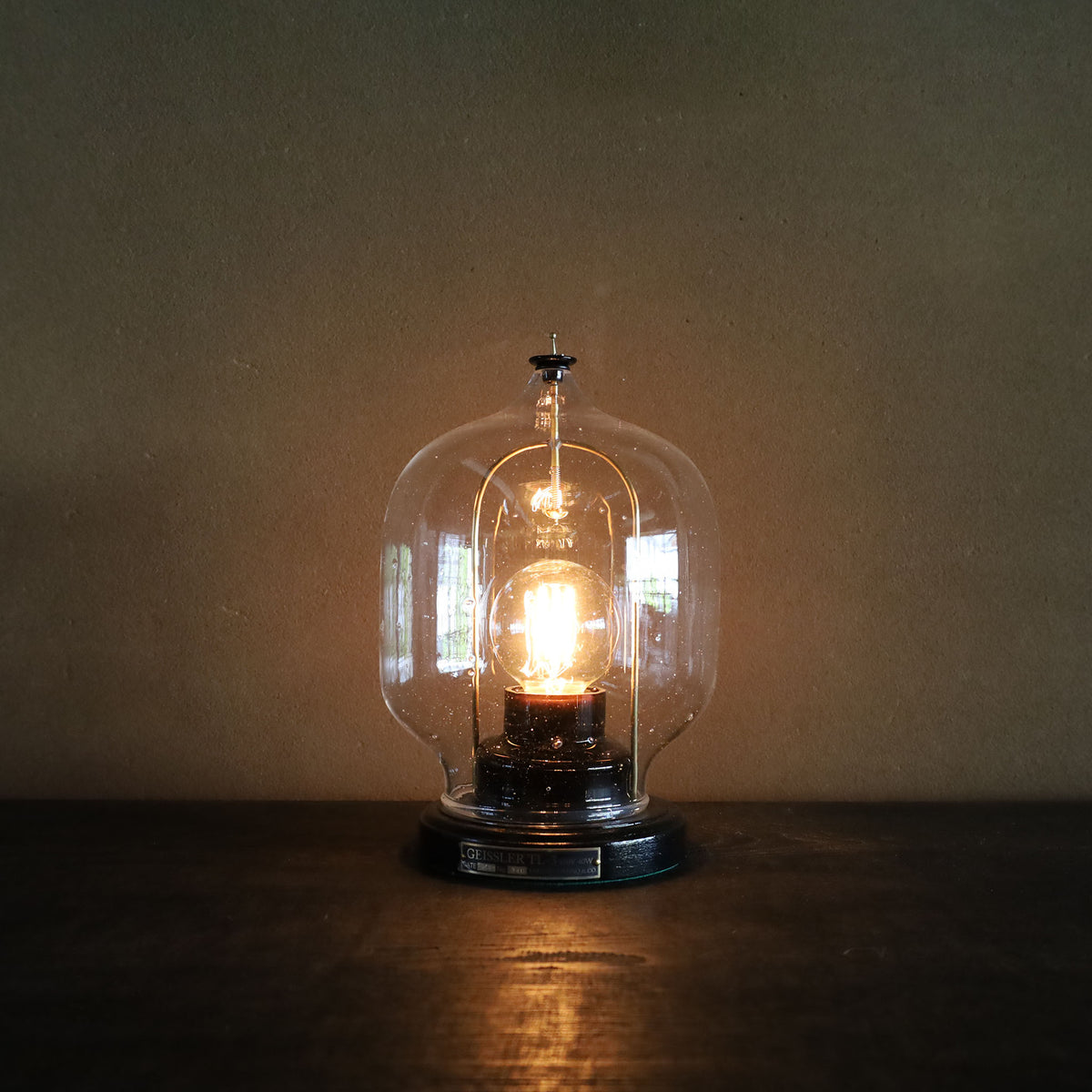 ●26-TT-ot26 GEISSLER Table Lamp205